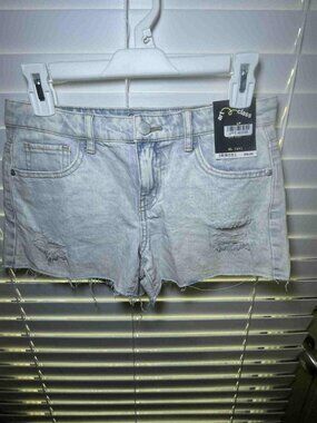 Brand New Art Class Distressed Jean Shorts, Size XL 14.